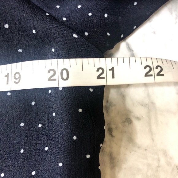 Gibson Latimer Dark Blue with Small Polka Dots Blouse Size Medium NWT - Picture 3 of 5